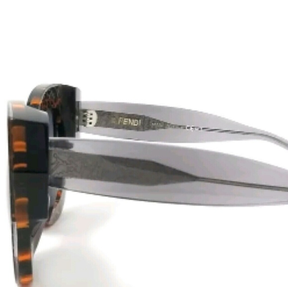 Reduced!!! Fendi Sunglasses - Picture 5 of 5